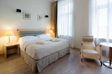 Двухместный номер Делюкс с 1 кроватью в  Brass Suites
